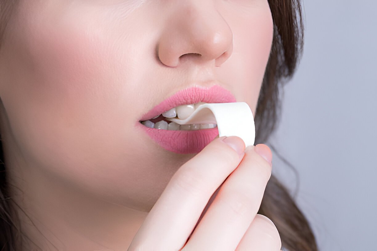 Does Chewing Gum Help Jawline Development?